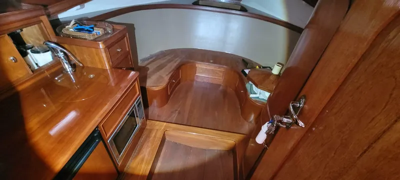 Slide: The Image of Custom Holland Hardtop Cruiser 2000 - 5146315