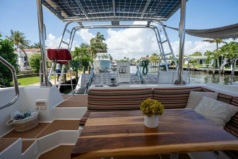 Slide: The Image of Lagoon 42 2009 - 5173928