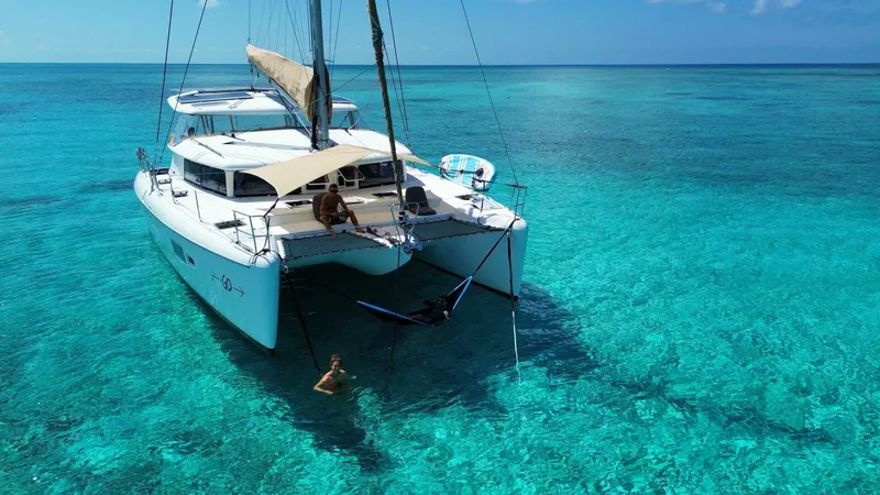 Slide: The Image of Lagoon 42 2009 - 5141683