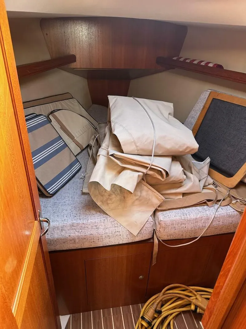 Slide: The Image of Hunter 38 2005 - 5141967