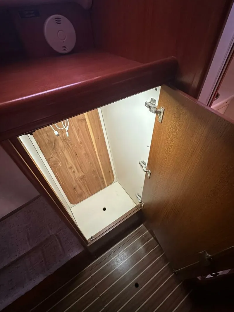 Slide: The Image of Hunter 38 2005 - 5141973