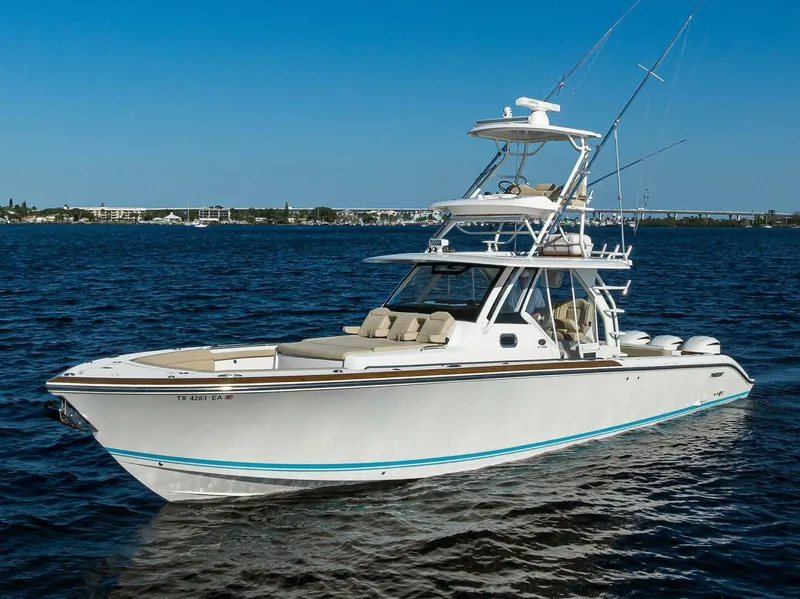 Slide: The Image of Pursuit 40 2017 - Exterior Profile 2017 Pursuit 40 Center Console - 5142021