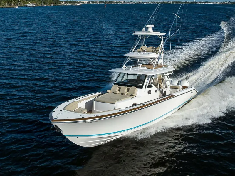 Slide: The Image of Pursuit 40 2017 - Exterior Profile 2017 Pursuit 40 Center Console - 5142028