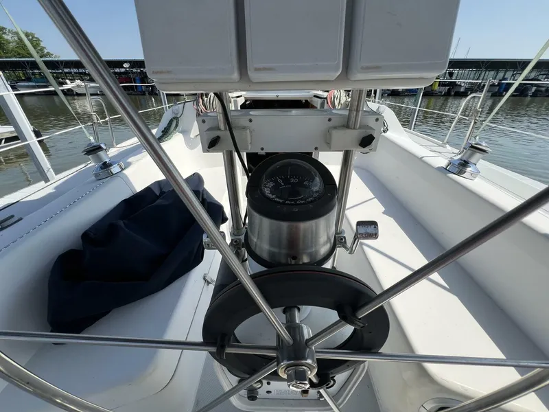 Slide: The Image of Catalina 320 1994 - 5622124