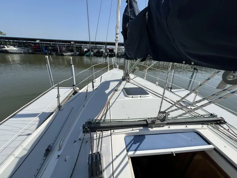 Slide: The Image of Catalina 320 1994 - 7510946