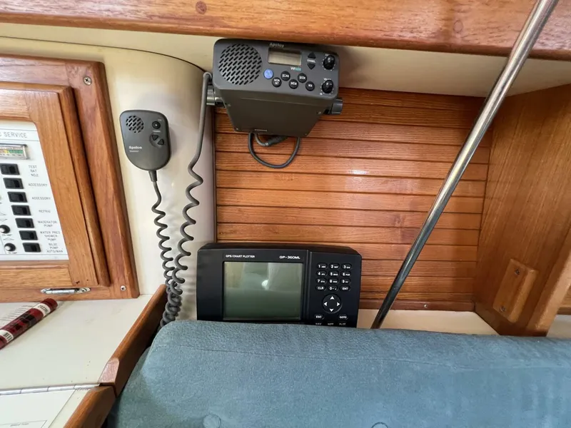 Slide: The Image of Catalina 320 1994 - 5622151