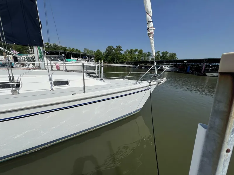 Slide: The Image of Catalina 320 1994 - 5622116