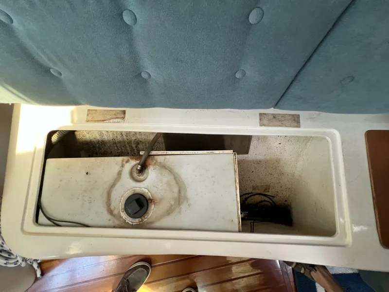 Slide: The Image of Catalina 320 1994 - 5622167