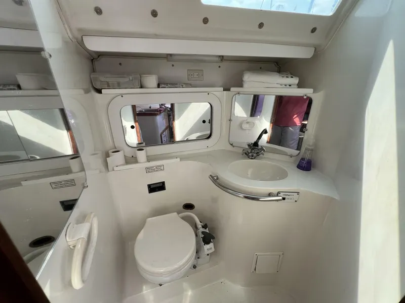 Slide: The Image of Catalina 320 1994 - 5622175