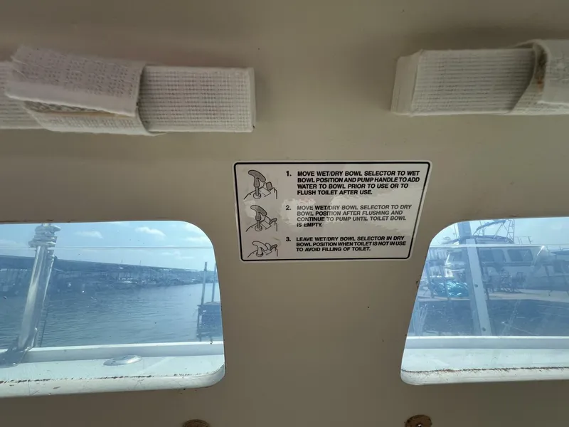 Slide: The Image of Catalina 320 1994 - 5622178