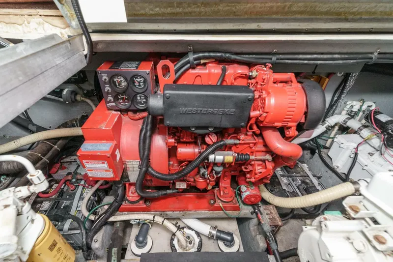 Slide: The Image of Sea Ray 370 Aft Cabin 1999 - 5176594