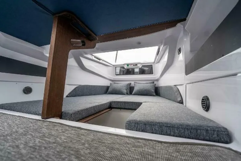Slide: The Image of Axopar XC Cross Cabin 2025 - 5142601