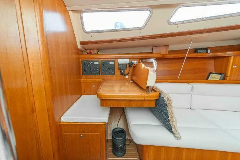 Slide: The Image of Hunter 38 2006 - 5143230