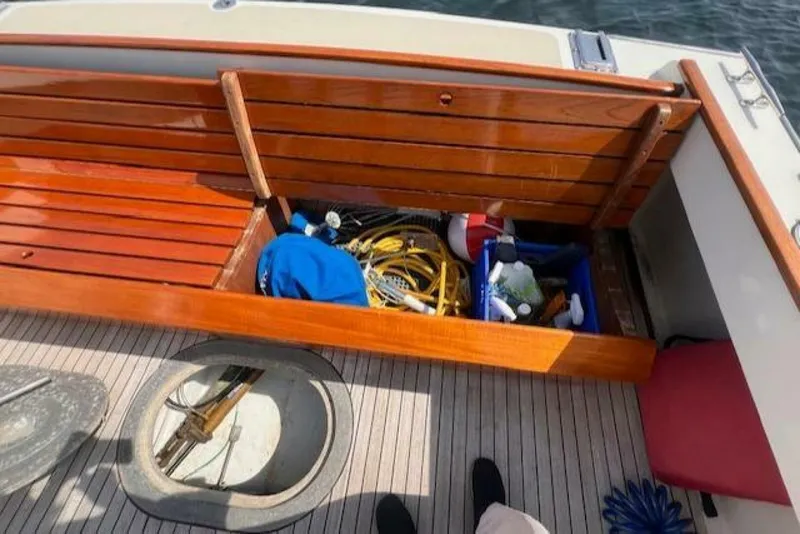 Slide: The Image of Duffy Pilots Point 31 Downeast Express 1999 - 5146514