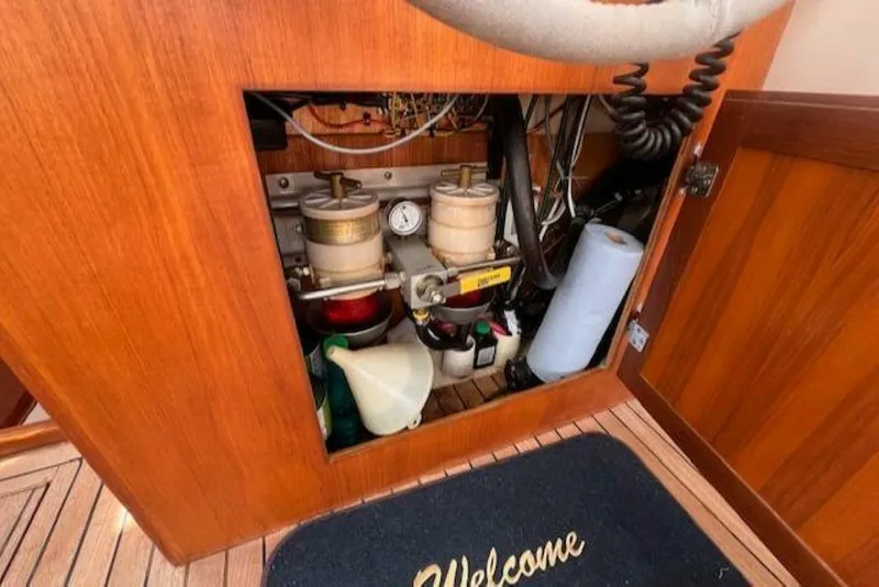 Slide: The Image of Duffy Pilots Point 31 Downeast Express 1999 - 5146528