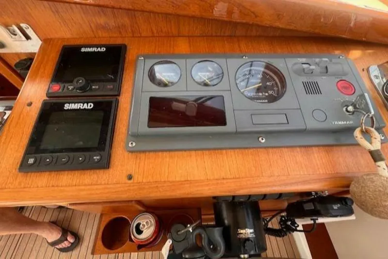 Slide: The Image of Duffy Pilots Point 31 Downeast Express 1999 - 5146532