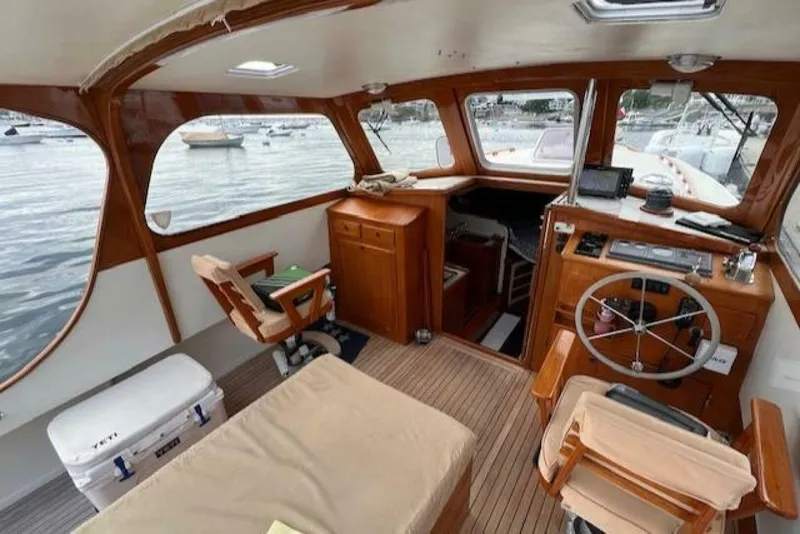 Slide: The Image of Duffy Pilots Point 31 Downeast Express 1999 - 5146534