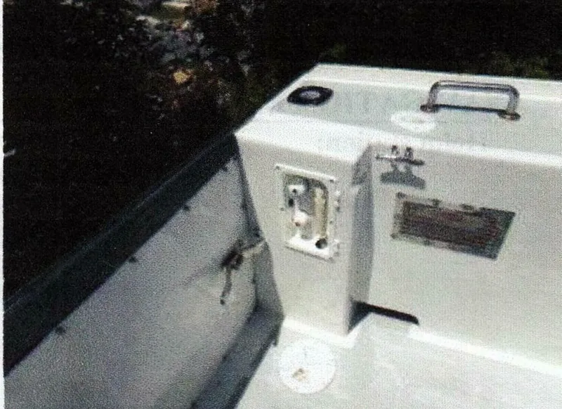 Slide: The Image of Custom 30 Novi Hardtop Cruiser 1999 - 5147288