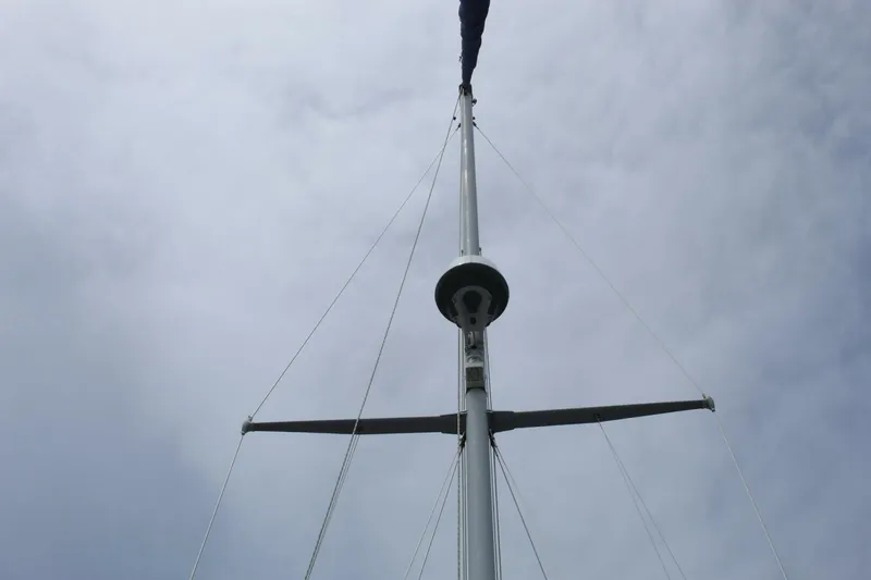 Slide: The Image of Gulfstar 37 Sloop 1979 - 5406857