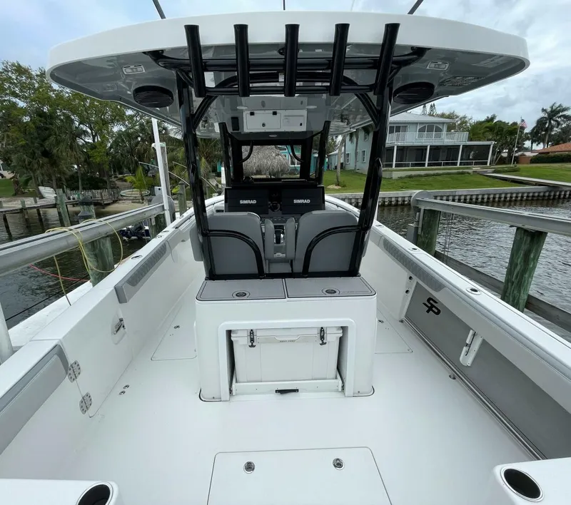 Slide: The Image of Sea Pro 320 DLX 2023- Cockpit Storage 2023 Sea Pro 320 DLX  - 5143348