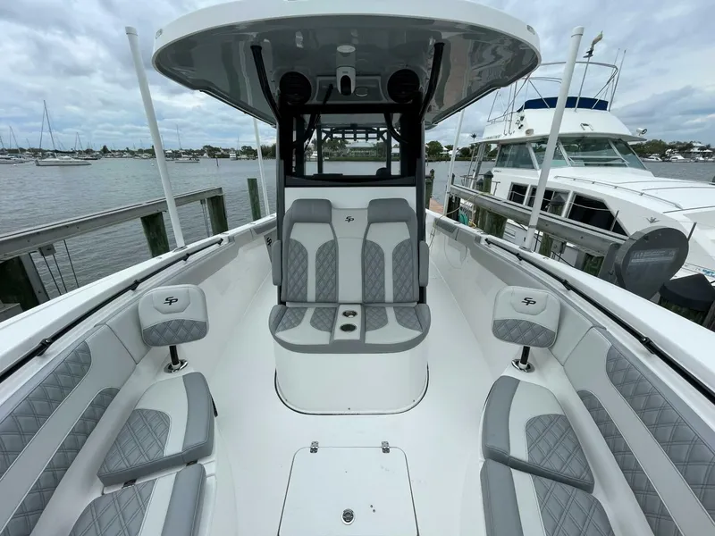 Slide: The Image of Sea Pro 320 DLX 2023- Bow  2023 Sea Pro 320 DLX  - 5143343
