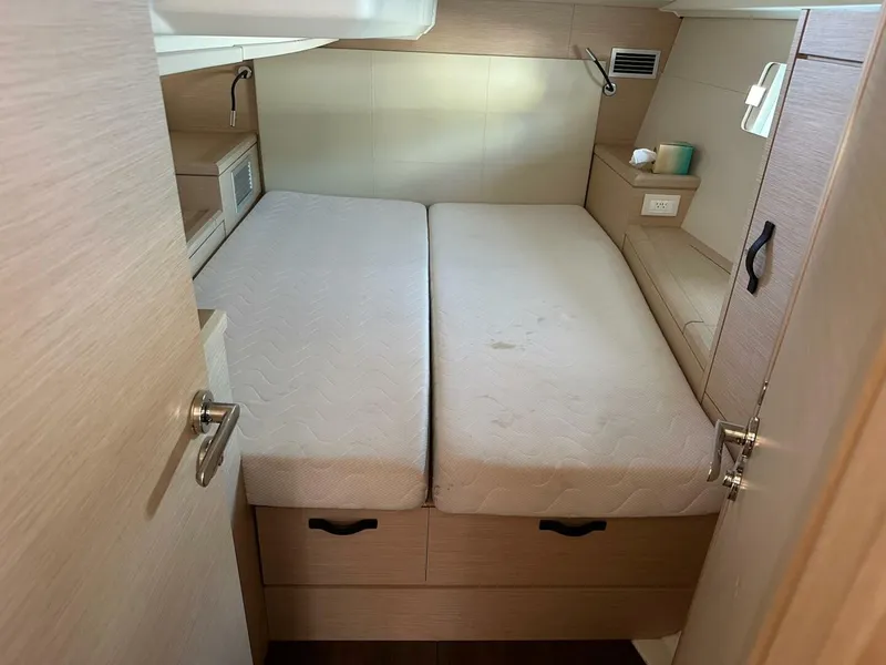 Slide: The Image of Jeanneau 51 2018 - 5143502