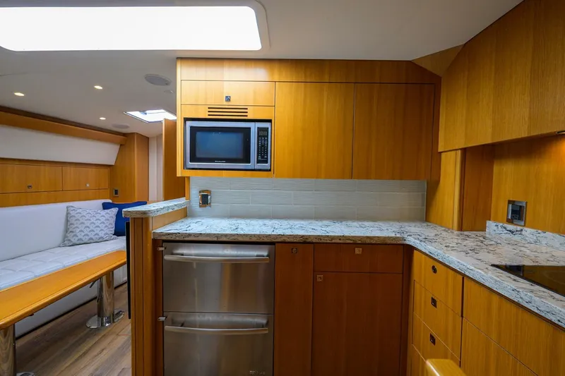 Slide: The Image of Galley 2015 Hatteras 45 Express Sola Mia - 5143820