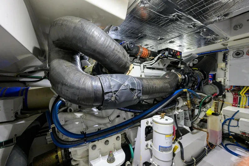 Slide: The Image of Engine Room 2015 Hatteras 45 Express Sola Mia - 5143879