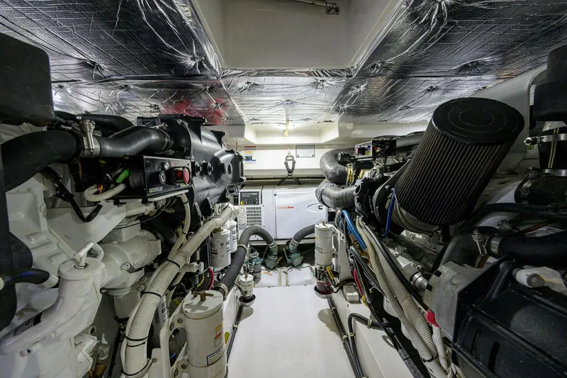Slide: The Image of Engine Room 2015 Hatteras 45 Express Sola Mia - 5143887
