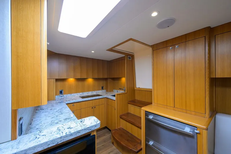Slide: The Image of Galley 2015 Hatteras 45 Express Sola Mia - 5143817