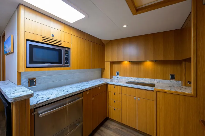 Slide: The Image of Galley 2015 Hatteras 45 Express Sola Mia - 5143818
