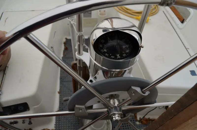 Slide: The Image of C&C LANDFALL 38 SLOOP 1983 - 5147472