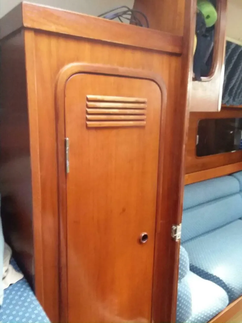 Slide: The Image of C&C LANDFALL 38 SLOOP 1983 - 5147476