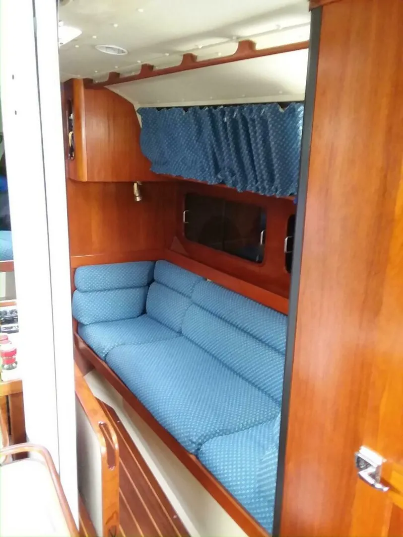 Slide: The Image of C&C LANDFALL 38 SLOOP 1983 - 5147479