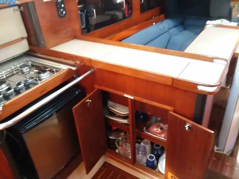 Slide: The Image of C&C LANDFALL 38 SLOOP 1983 - 5147481