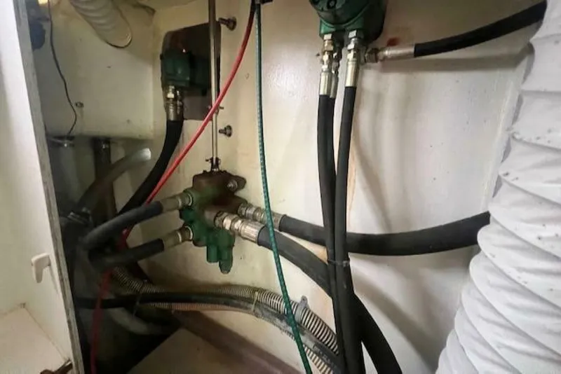 Slide: The Image of Repco Buxton Downeast Hardtop Cruiser 1972 - 5147089