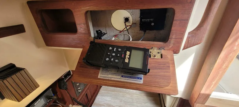 Slide: The Image of Island Packet 27 Sloop 1986 - 5146757