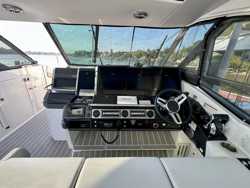 Slide: The Image of Helm Deck 2019 Formula 43 Take A Break - 5149057