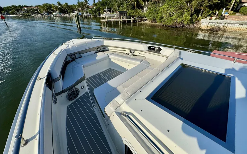 Slide: The Image of Bow 2019 Formula 43 Take A Break - 5149043