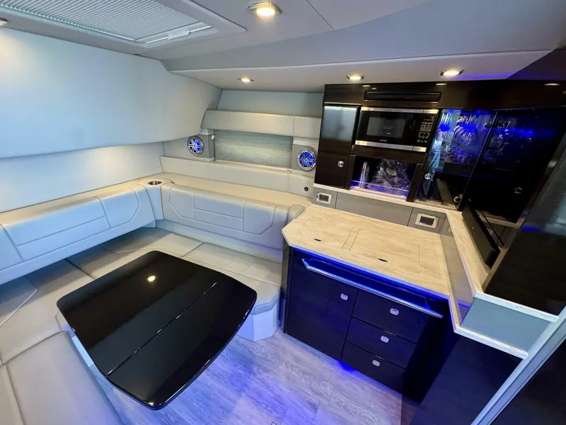 Slide: The Image of Salon/Galley 2019 Formula 43 Take A Break - 5149017