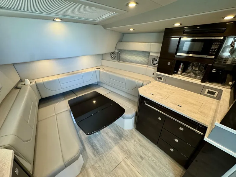 Slide: The Image of Salon/Galley 2019 Formula 43 Take A Break - 5149019