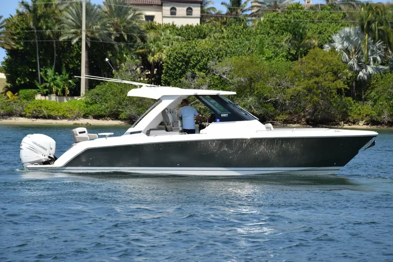 Slide: The Image of 34' Tiara 34LS 2023, ERIKA RAY Flipped - 5367491