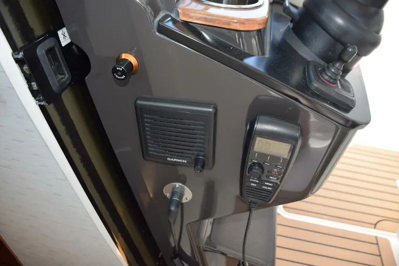 Slide: The Image of Garmin Full Control VHF Mic, External Speaker, Bow Thruster, And RGB Lighting Control - 5367501