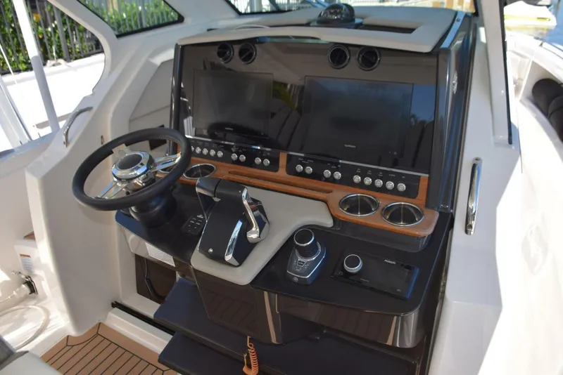 Slide: The Image of Mercury Control and tilting helm wheel - 5367529