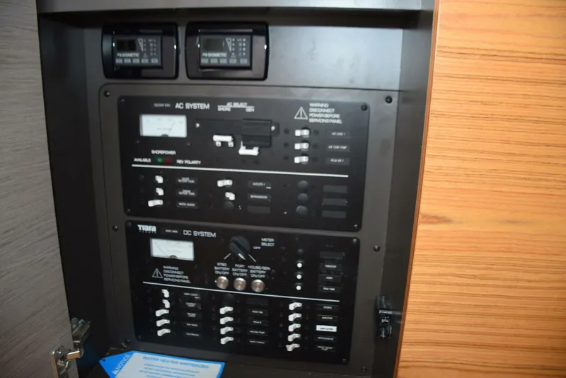 Slide: The Image of Main electrical panel and shore power switching - 5367543