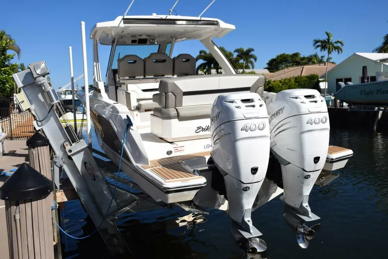 Slide: The Image of Lift Kept Since New - 5367497