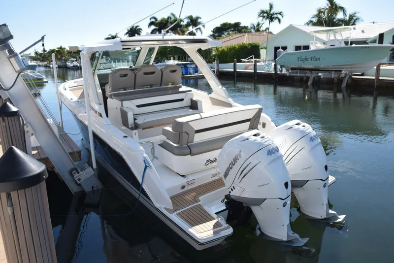 Slide: The Image of Super Comfortable Cruising Platform - 5367499