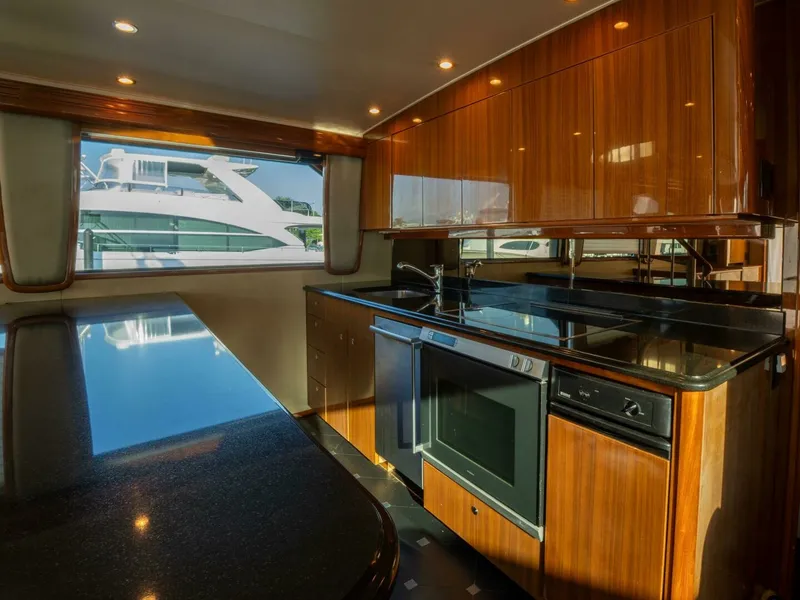 Slide: The Image of Viking 74 STREAM RUNNER- Galley 2005 Viking Enclosed STREAM RUNNER - 7674357