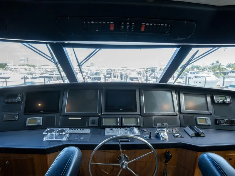 Slide: The Image of Viking 74 Enclosed Bridge 2005 - 5152152