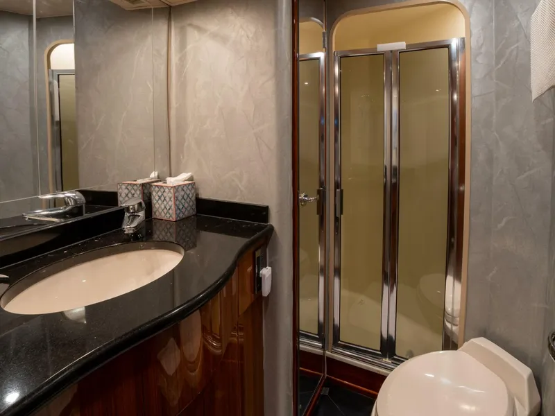 Slide: The Image of Viking 74 Enclosed Bridge 2005 - 5152154